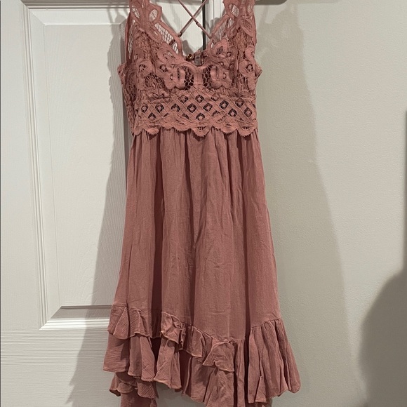 Fp One Dresses & Skirts - Free People One- Lace Bodice Tiered Ruffle Sundress - Dusty Rose- Size Small